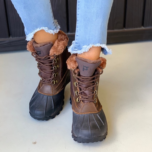 propet ankle zip duck boot